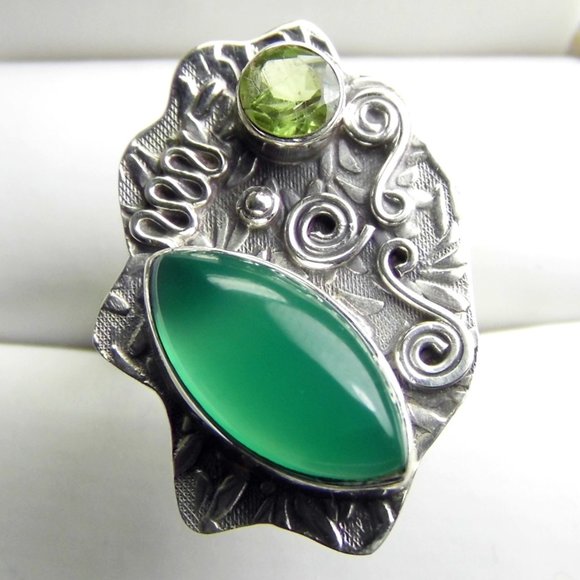 Jewelry - Green ONYX & Peridot Sterling SILVER Ring size 7